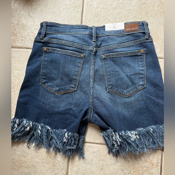 NWT Judy Blue fringe shorts - Picture 2 of 5